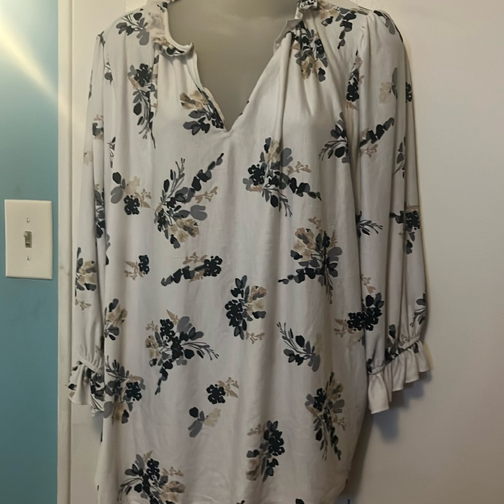 Melloday Floral Woman’s Top 1X